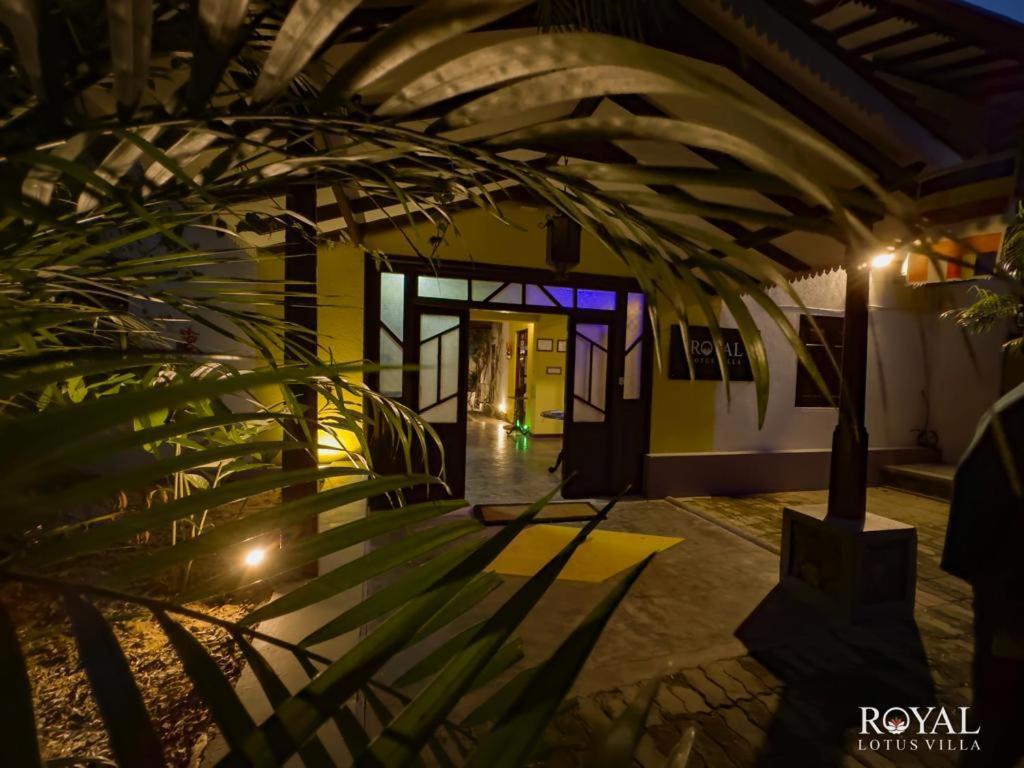 Royal Lotus Villa - Full Villa Rate Unawatuna Exteriér fotografie