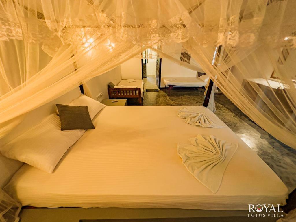 Royal Lotus Villa - Full Villa Rate Unawatuna Exteriér fotografie