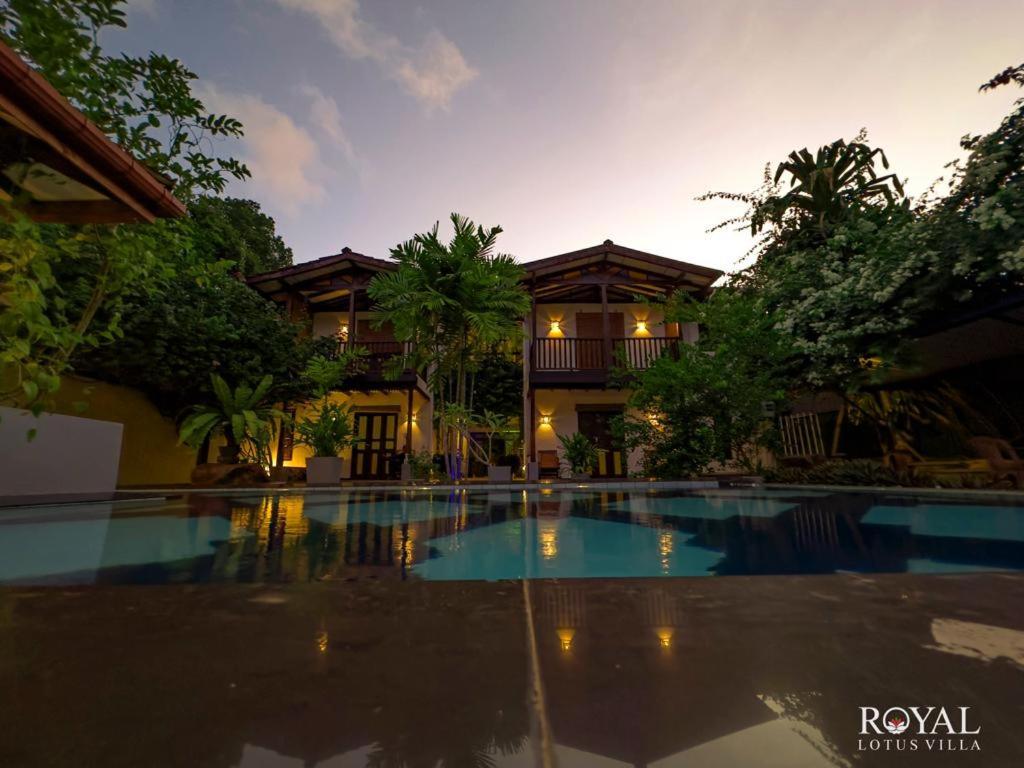 Royal Lotus Villa - Full Villa Rate Unawatuna Exteriér fotografie